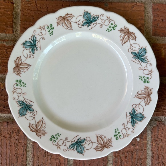 Set of 4 Vintage Walker China Vitrified Salad Plates Teal & Brown Leaves 9 1/8” - Picture 2 of 7